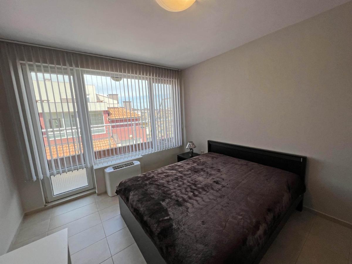 Valemar Apartments Поморие Экстерьер фото