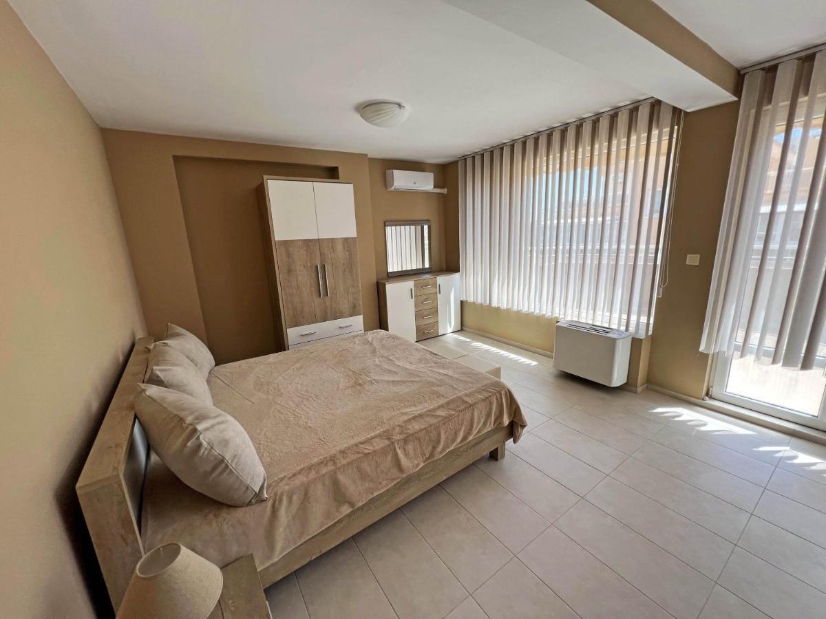Valemar Apartments Поморие Экстерьер фото