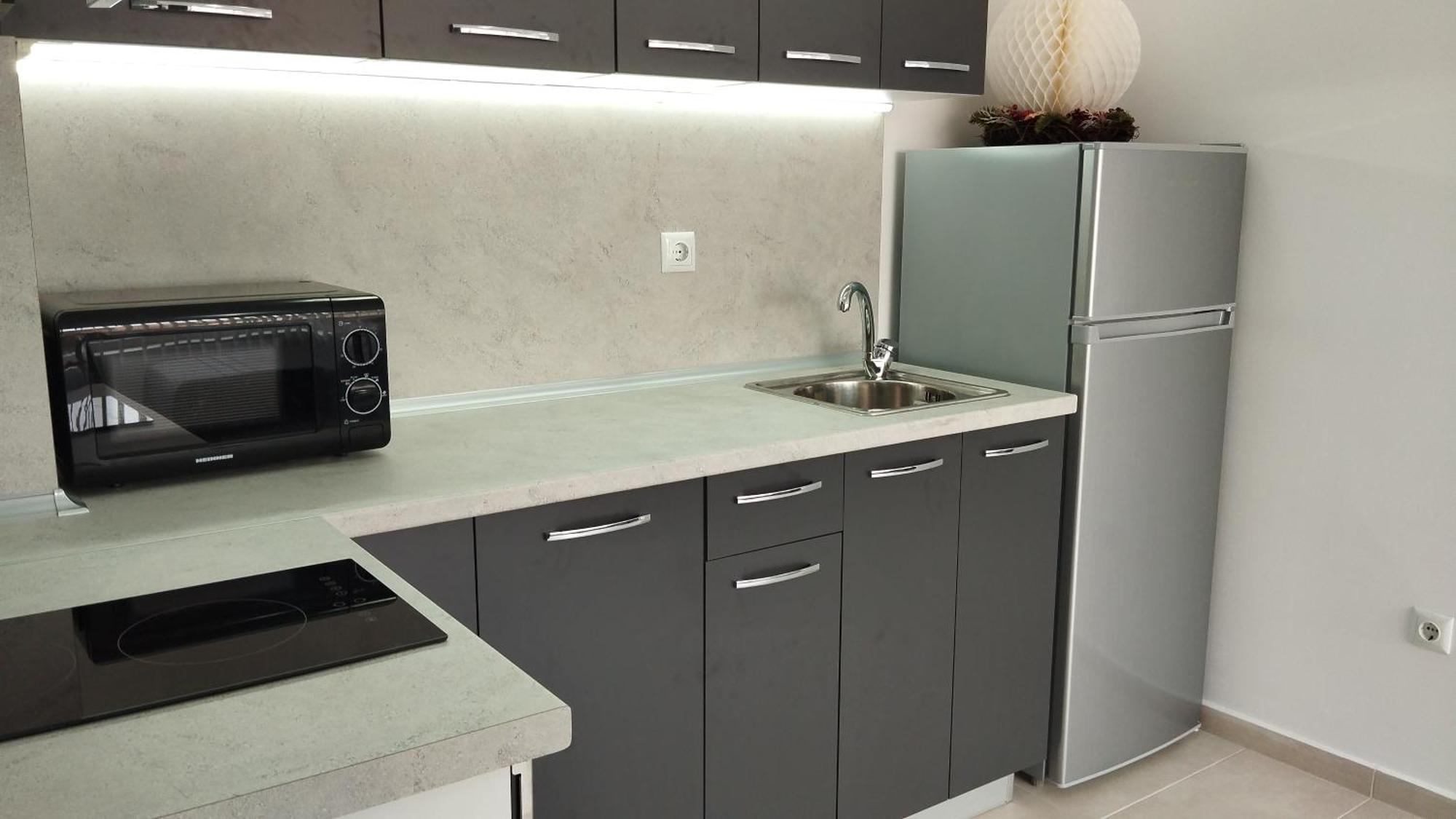 Valemar Apartments Поморие Экстерьер фото